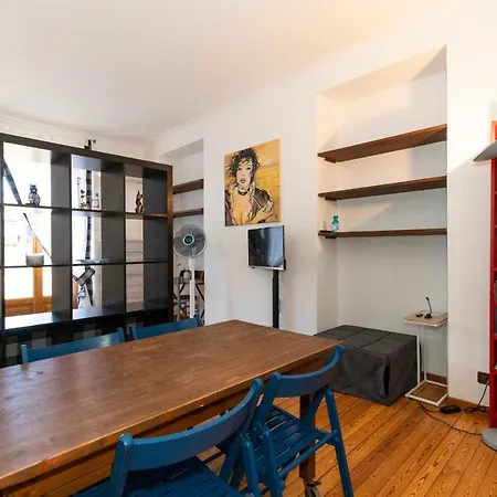 New! Apt A 1km From Don Bosco Bus Station! 公寓 *
