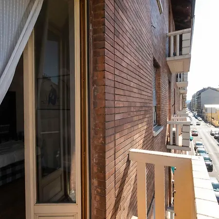 New! Apt A 1km From Don Bosco Bus Station! 都灵