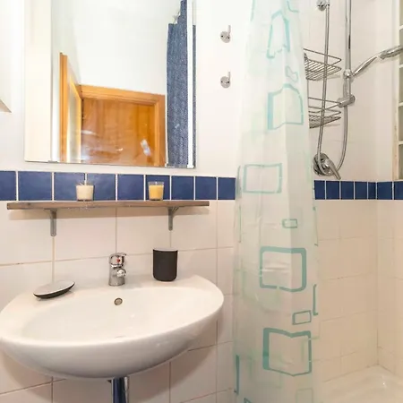 New! Apt A 1km From Don Bosco Bus Station!