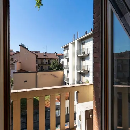 Apartment New! Apt A 1km From Don Bosco Bus Station!